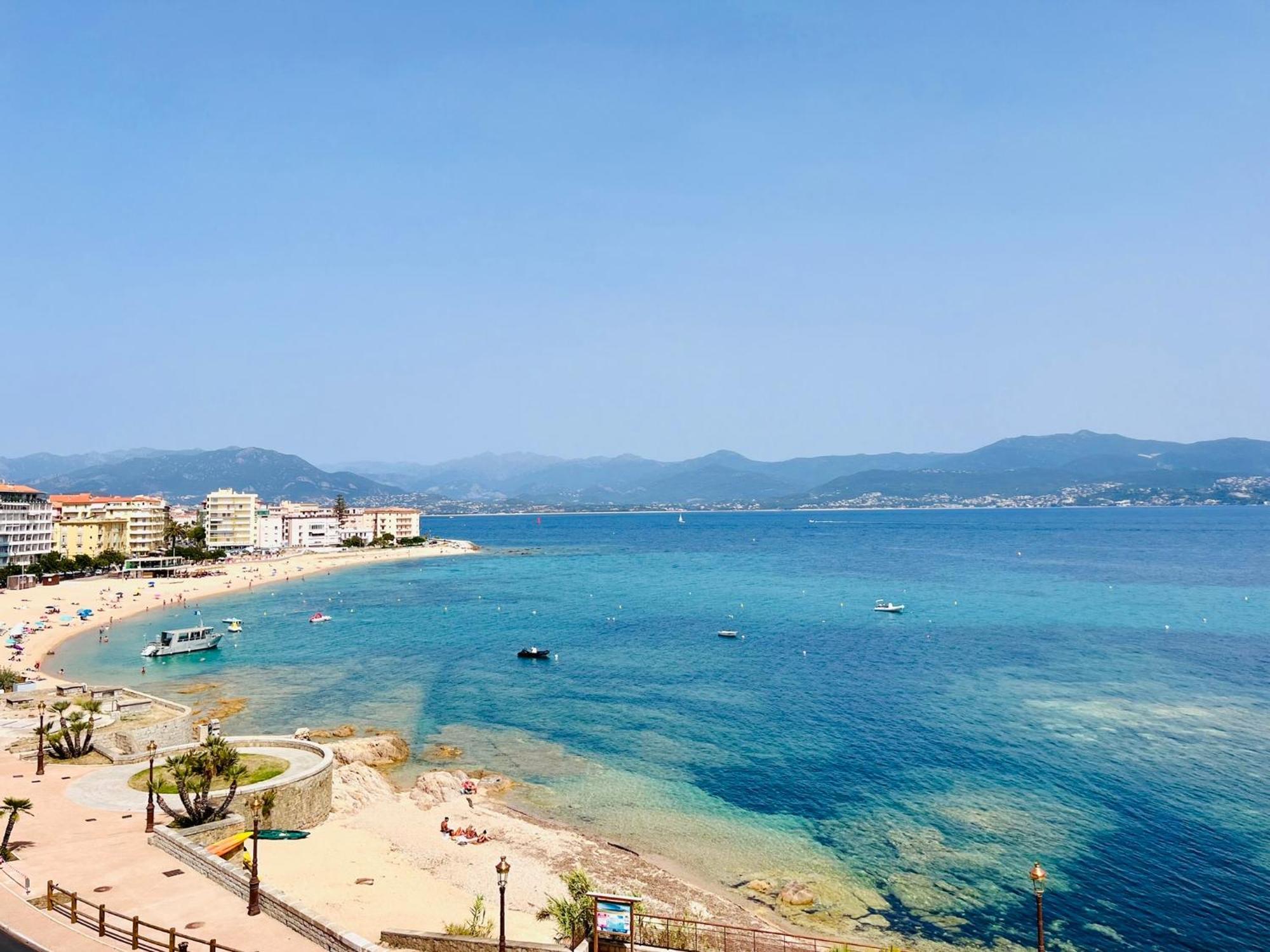 Front De Mer Beau T3 Climatise Balcon Parking Ajaccio Ajaccio (Corsica) Exterior foto